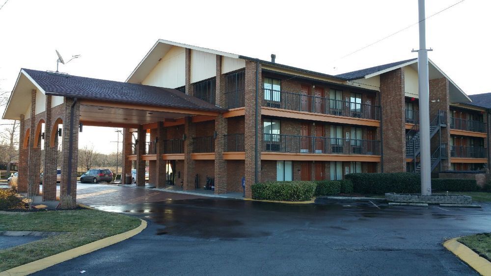 Baymont By Wyndham Goodlettsville Nashville Exterior photo